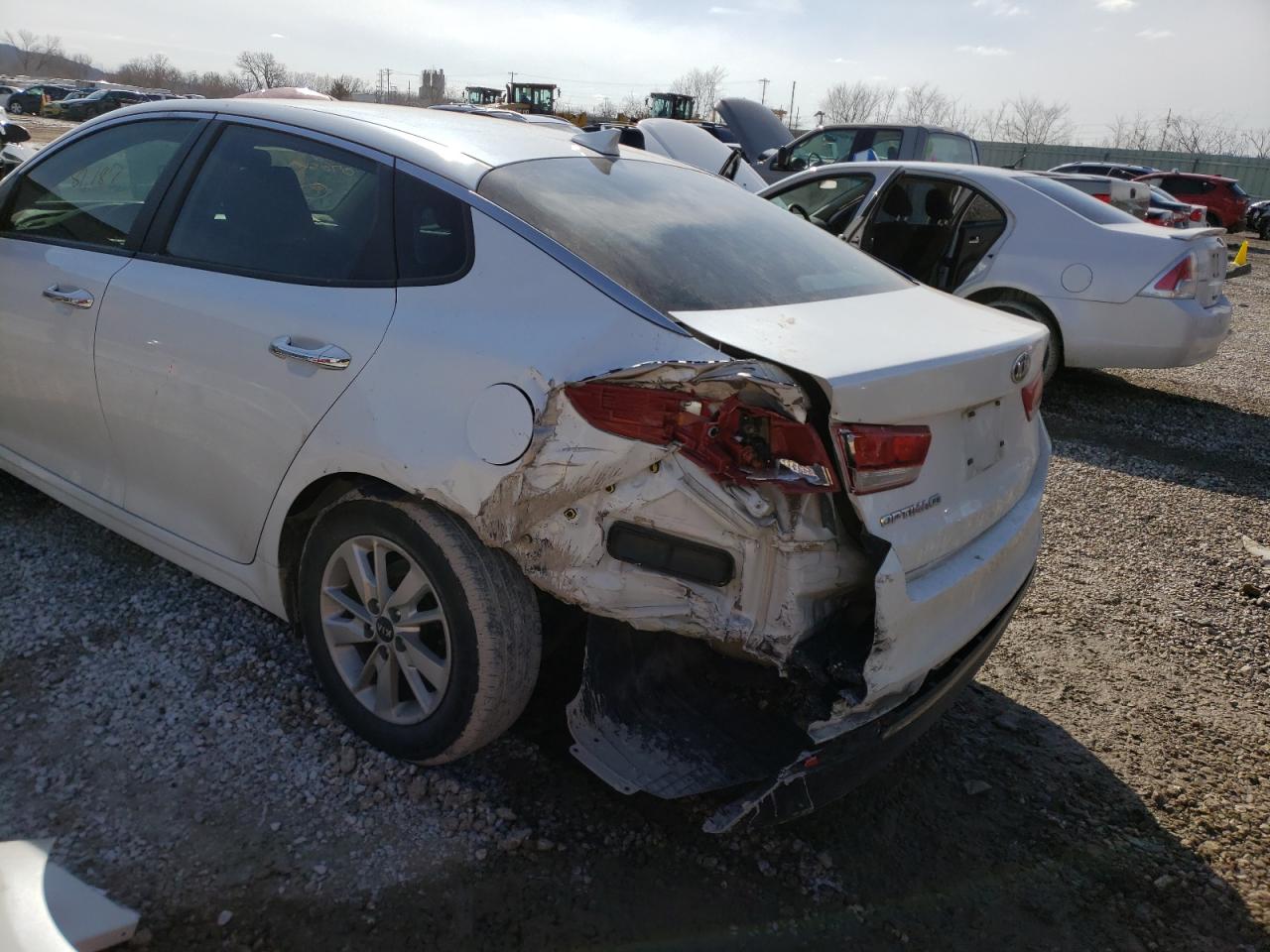 Photo 9 from auction – 2016 KIA OPTIMA LX with VIN KNAGT4L36G5070549