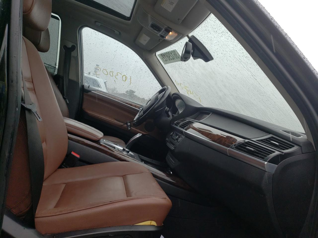 Photo 5 from auction – 2012 BMW X5 XDRIVE3 with VIN 5UXZV4C56CL754724