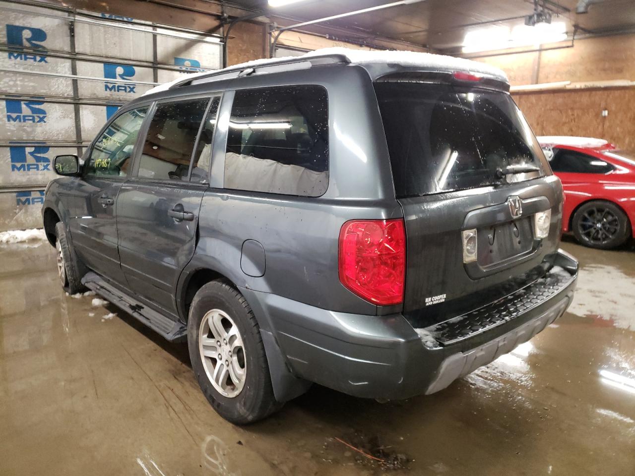 Photo 3 from auction – 2004 HONDA PILOT EXL with VIN 2HKYF18654H514578