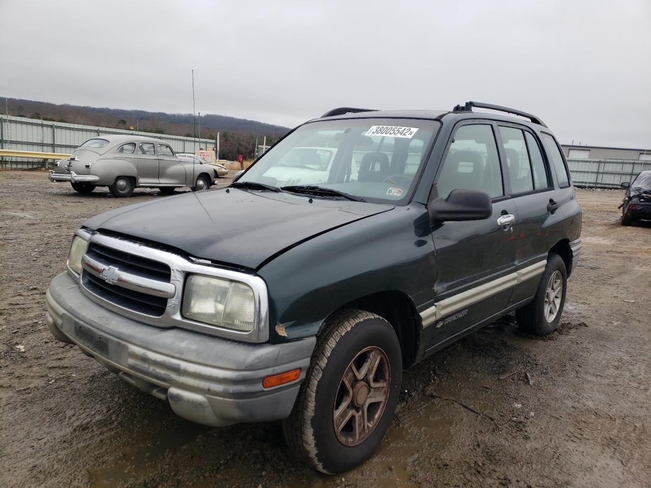 Photo 2 from auction – 2003 CHEVROLET TRACKER with VIN 2CNBJ13C936920654