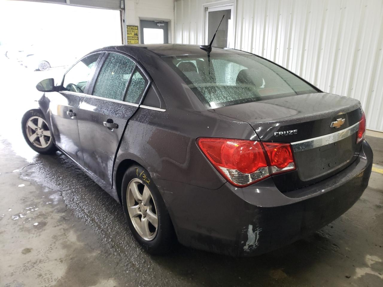 Photo 3 from auction – 2014 CHEVROLET CRUZE LT with VIN 1G1PC5SB2E7129091