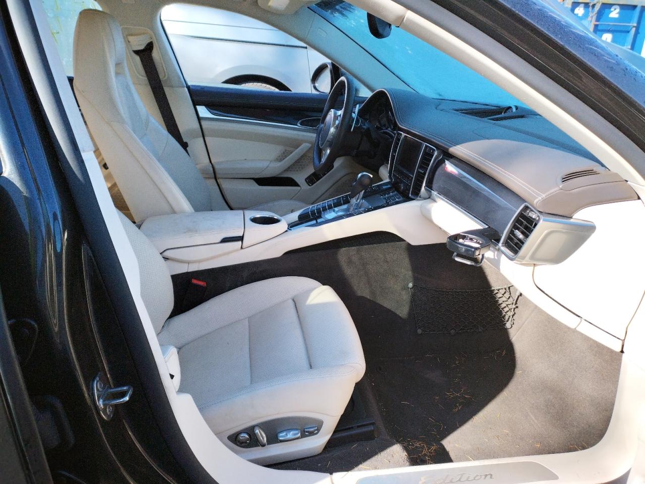 Photo 5 from auction – 2016 PORSCHE PANAMERA 2 with VIN WP0AA2A76GL002210