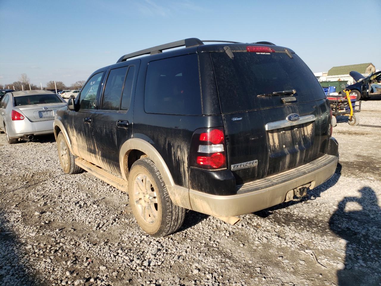 Photo 3 from auction – 2008 FORD EXPLORER E with VIN 1FMEU64E48UA45719