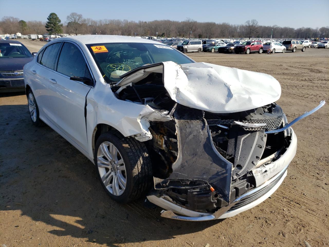 CHRYSLER 200 LIMITE 2015 with VIN 1C3CCCABXFN587801 - Photo from auction