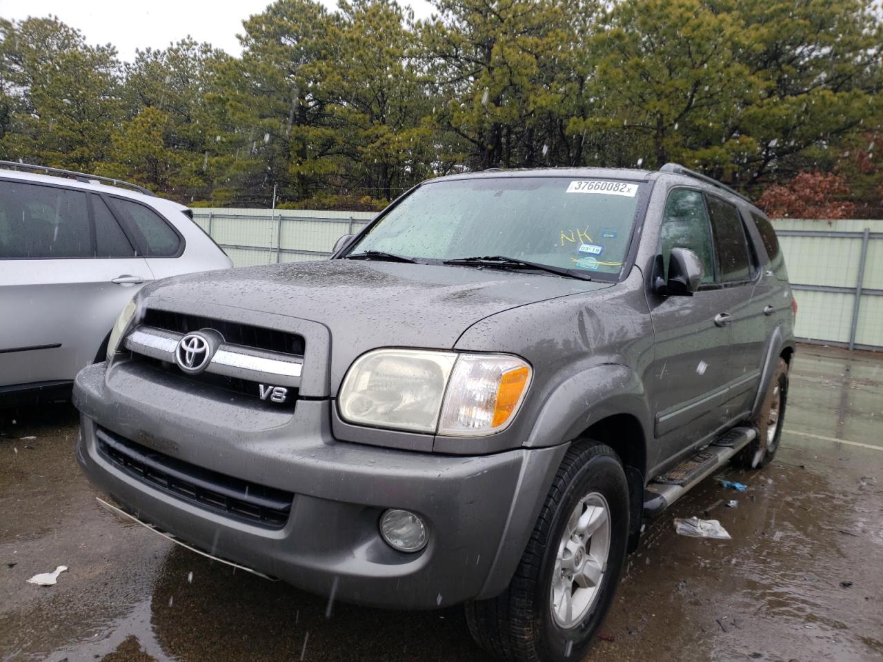 Photo 2 from auction – 2005 TOYOTA SEQUOIA SR with VIN 5TDZT34A45S252616