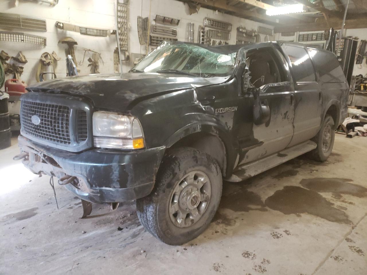 Photo 2 from auction – 2003 FORD EXCURSION with VIN 1FMSU43P43ED06053