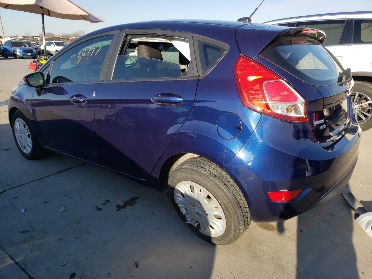 Photo 3 from auction – 2016 FORD FIESTA SE with VIN 3FADP4EE8GM197182