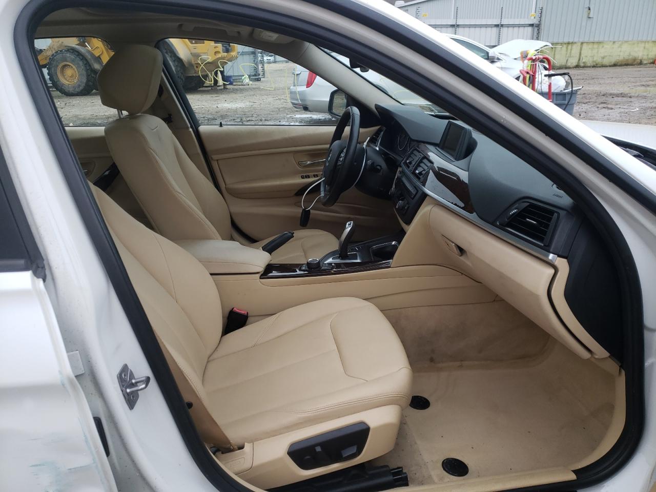 Photo 5 from auction – 2013 BMW 320 I XDRI with VIN WBA3C3C54DF980734