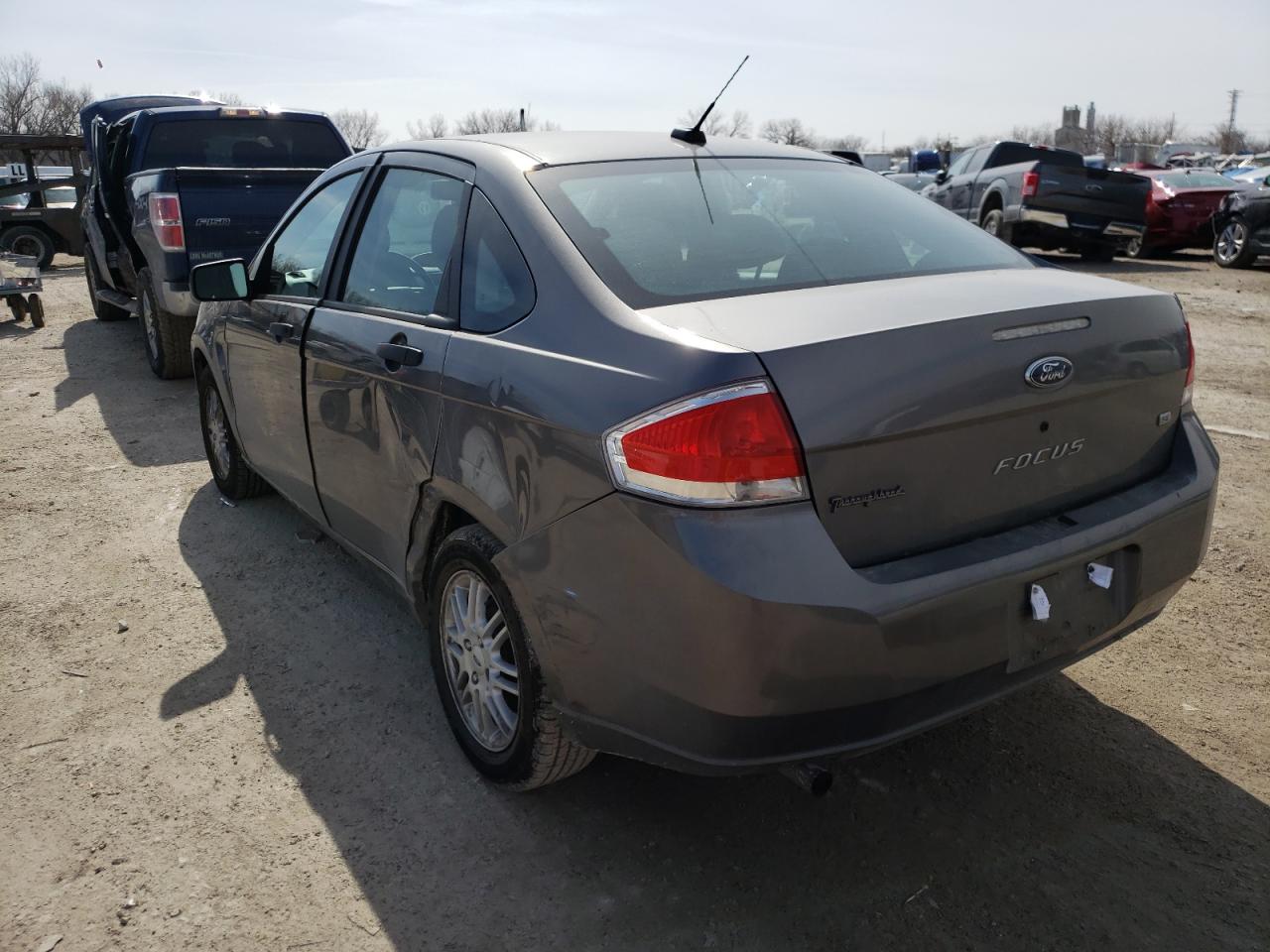 Photo 3 from auction – 2009 FORD FOCUS SE with VIN 1FAHP35N79W184339