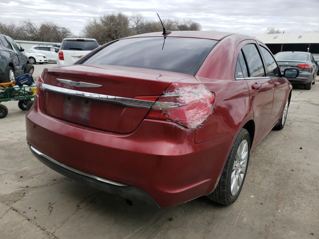 Photo 4 from auction – 2014 CHRYSLER 200 LX with VIN 1C3CCBAB4EN210390