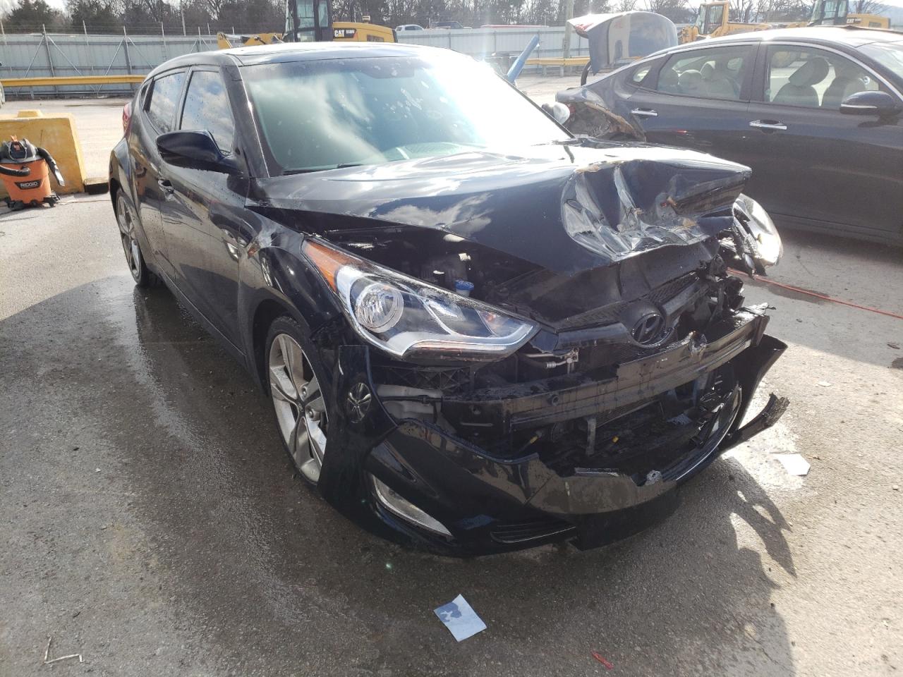 HYUNDAI VELOSTER 2016 with VIN KMHTC6AD6GU266744 - Photo from auction
