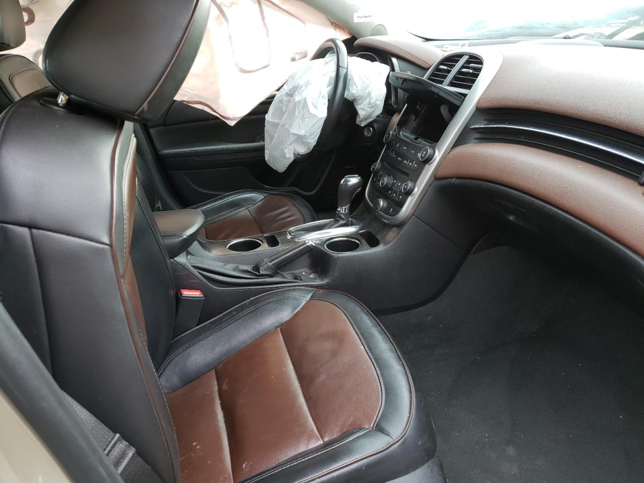Photo 5 from auction – 2015 CHEVROLET MALIBU LTZ with VIN 1G11F5SL3FF281667