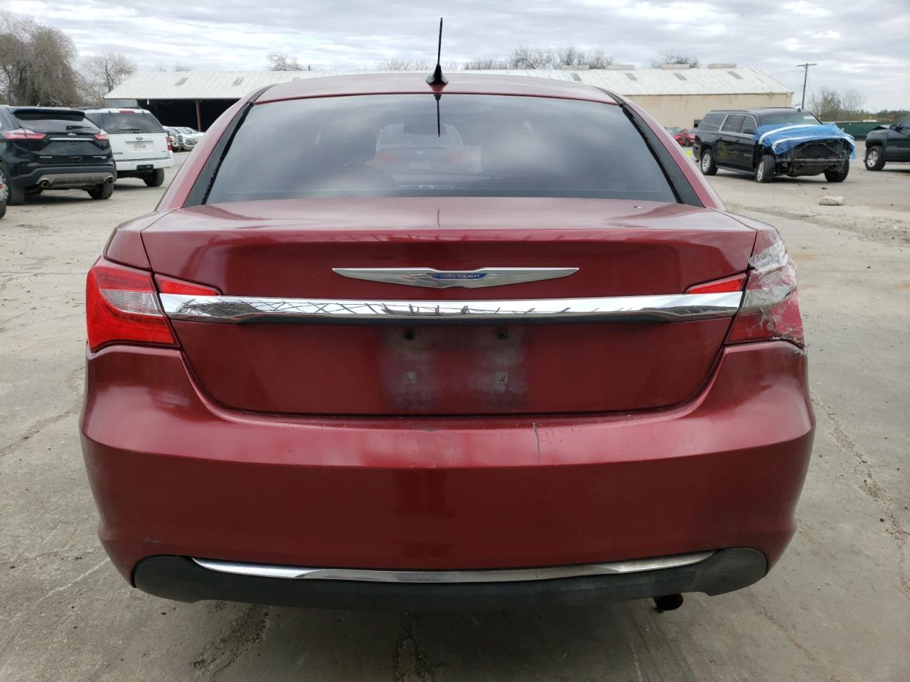 Photo 9 from auction – 2014 CHRYSLER 200 LX with VIN 1C3CCBAB4EN210390