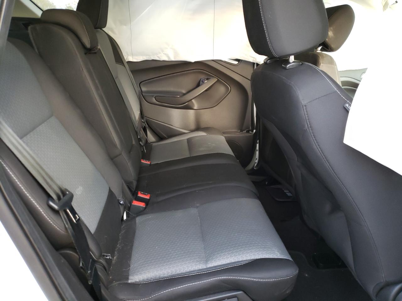 Photo 6 from auction – 2017 FORD ESCAPE SE with VIN 1FMCU0GDXHUC87213