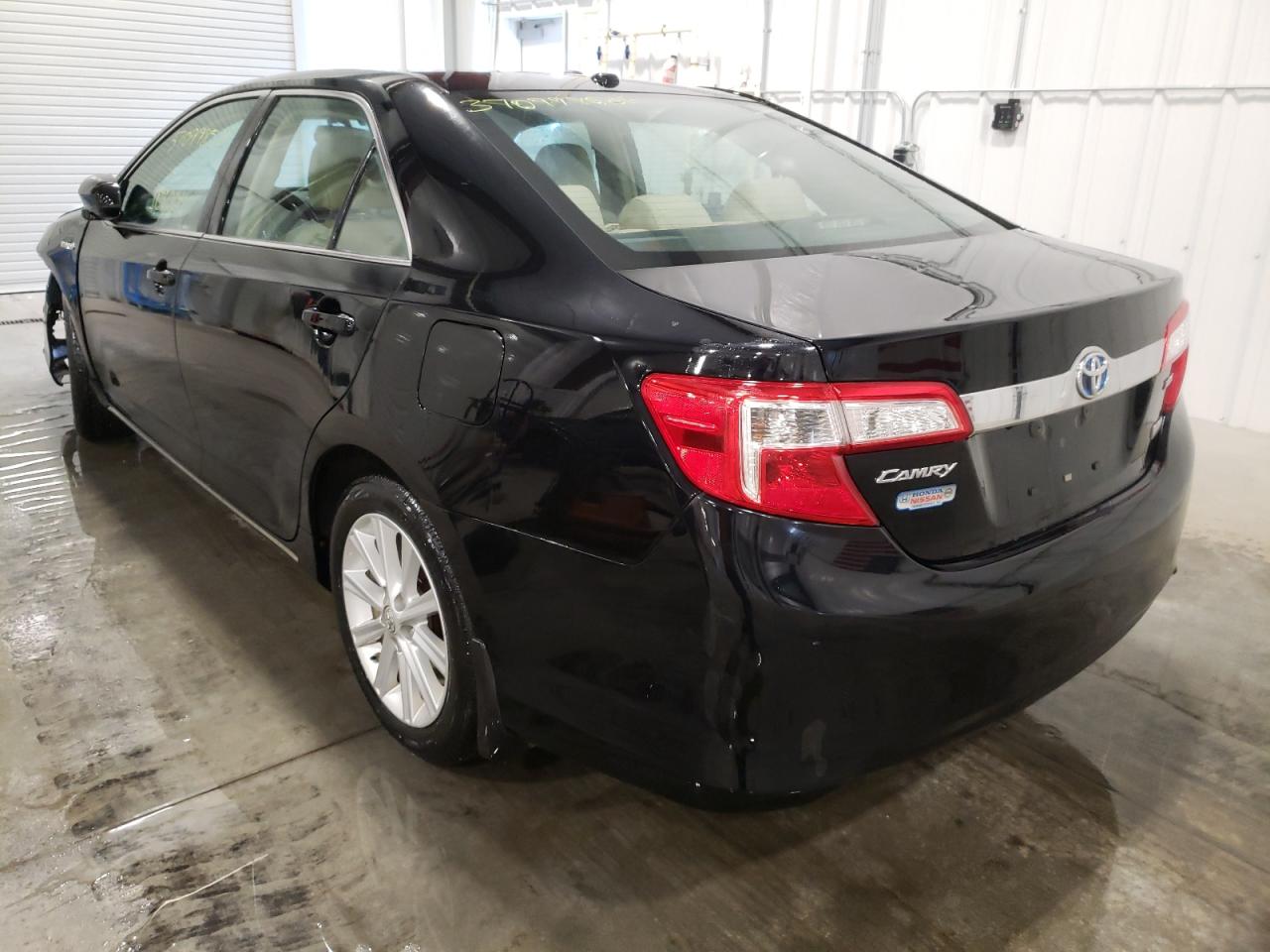 Photo 3 from auction – 2013 TOYOTA CAMRY HYBR with VIN 4T1BD1FK2DU071285