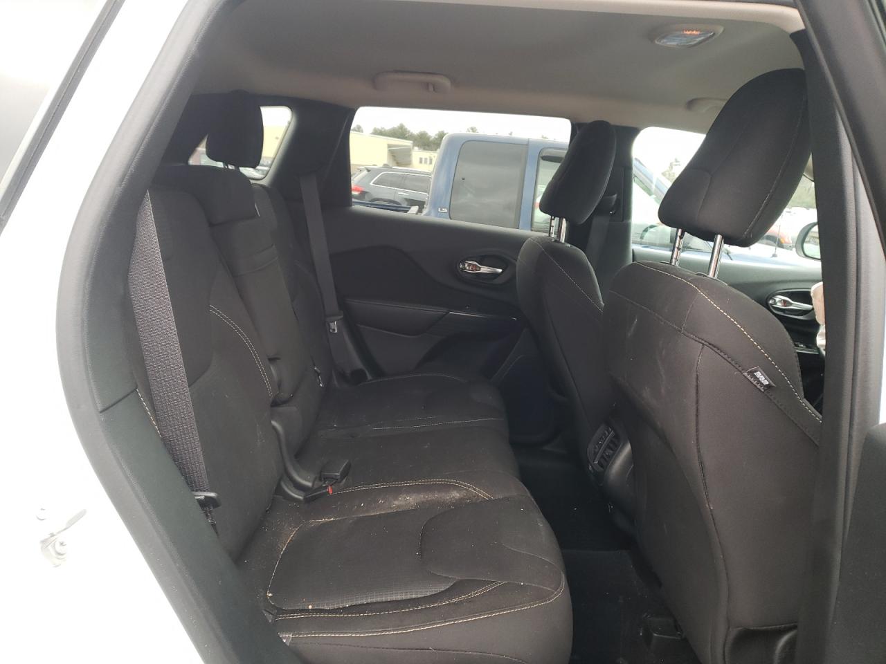 Photo 6 from auction – 2016 JEEP CHEROKEE L with VIN 1C4PJMCS3GW283632