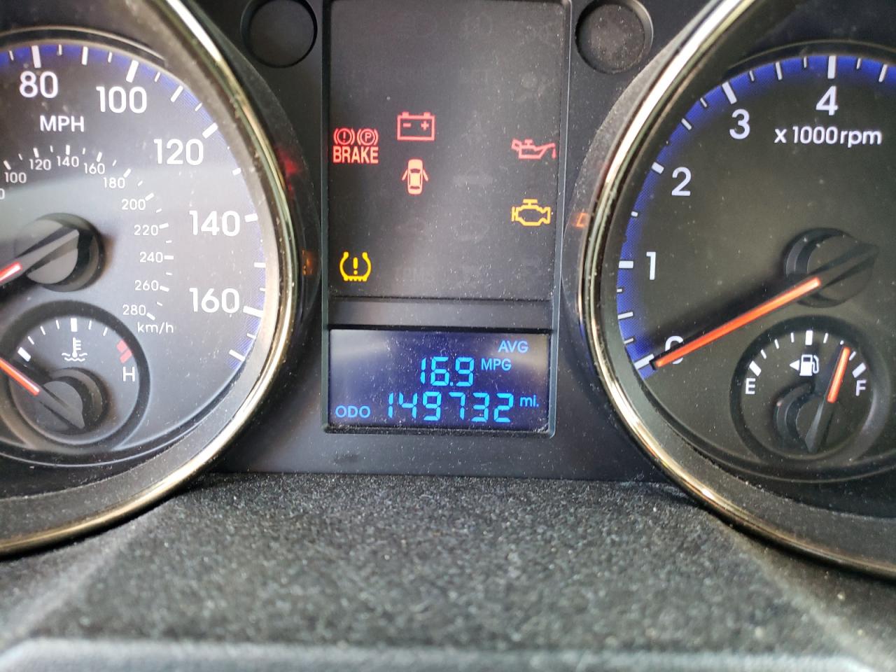 Photo 8 from auction – 2012 HYUNDAI GENESIS CO with VIN KMHHU6KH7CU072481