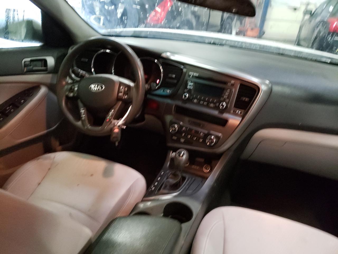 Photo 9 from auction – 2013 KIA OPTIMA LX with VIN KNAGM4A72D5363833