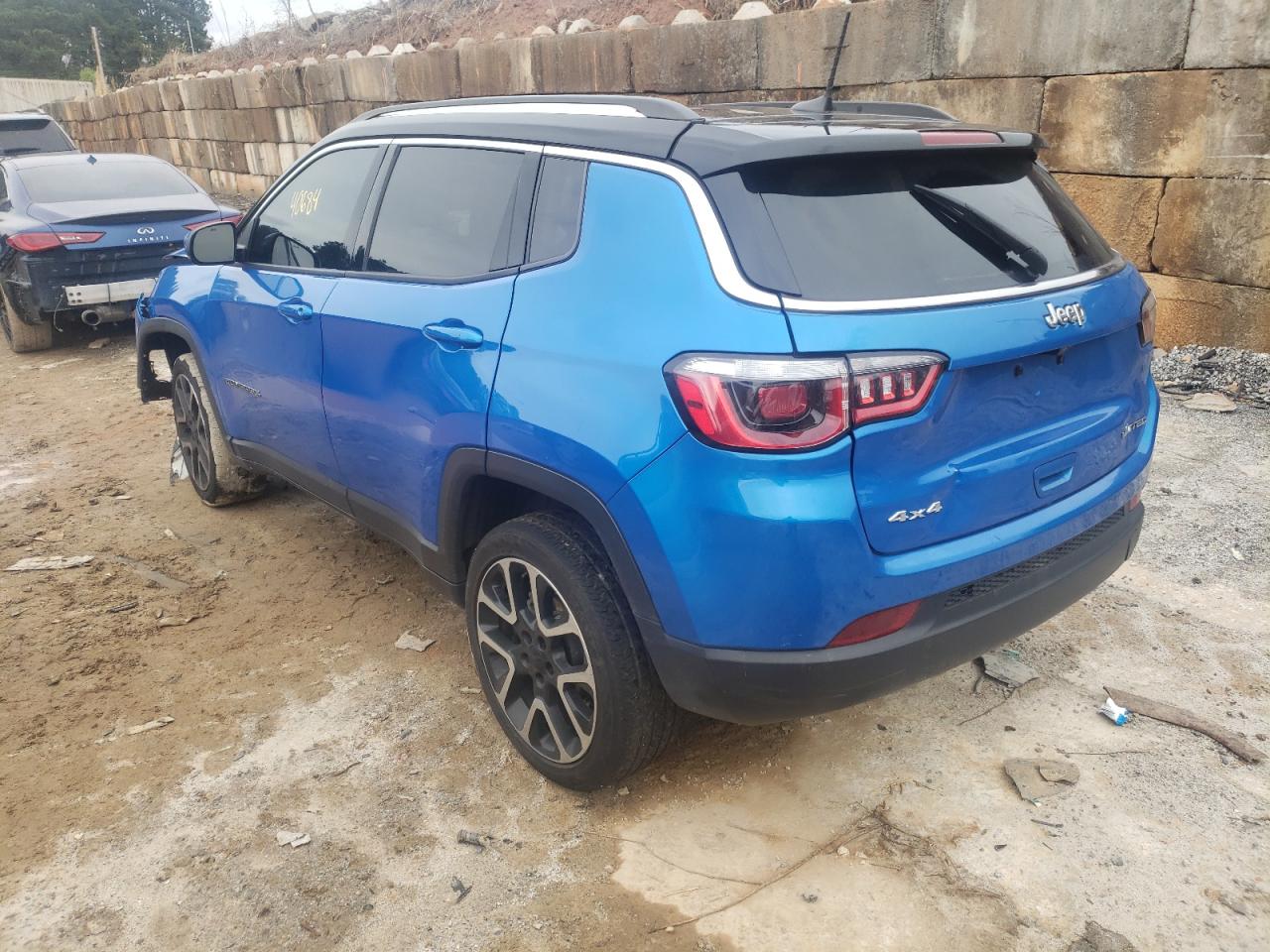 Photo 3 from auction – 2018 JEEP COMPASS LI with VIN 3C4NJDCB4JT373148