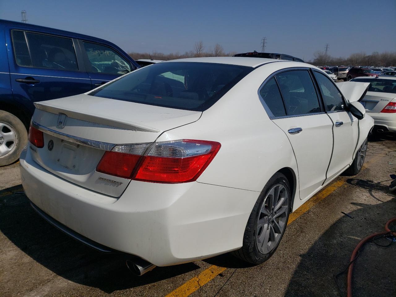 Photo 4 from auction – 2013 HONDA ACCORD SPO with VIN 1HGCR2F59DA282979