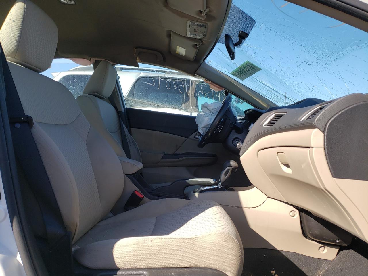 Photo 5 from auction – 2015 HONDA CIVIC LX with VIN 19XFB2F56FE703959