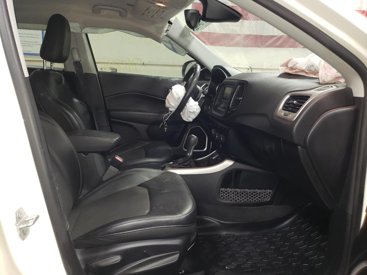 Photo 5 from auction – 2018 JEEP COMPASS LA with VIN 3C4NJCBB0JT248112