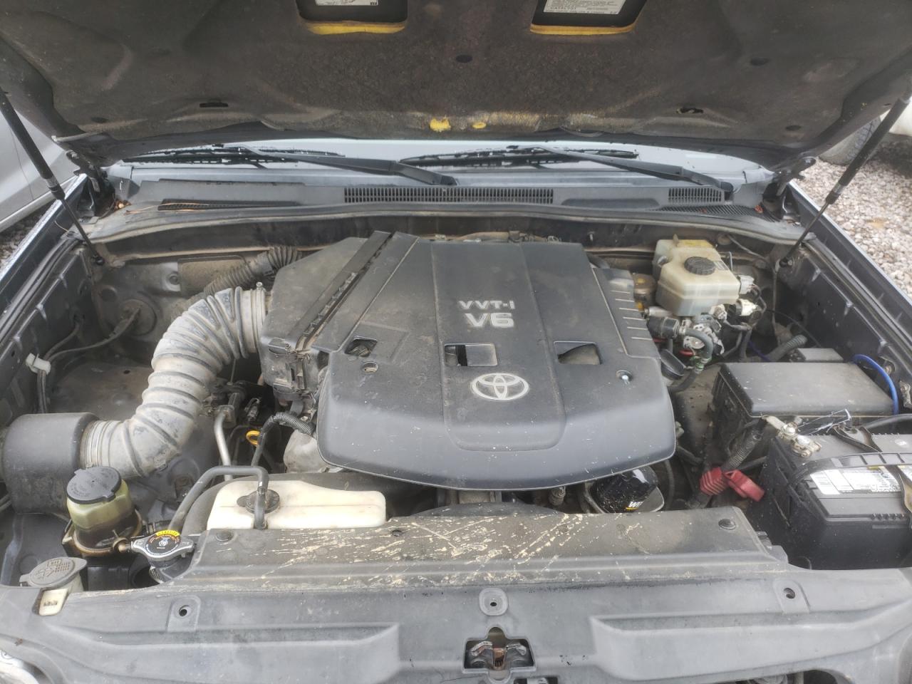 Photo 7 from auction – 2004 TOYOTA 4RUNNER SR with VIN JTEBU14R840025497