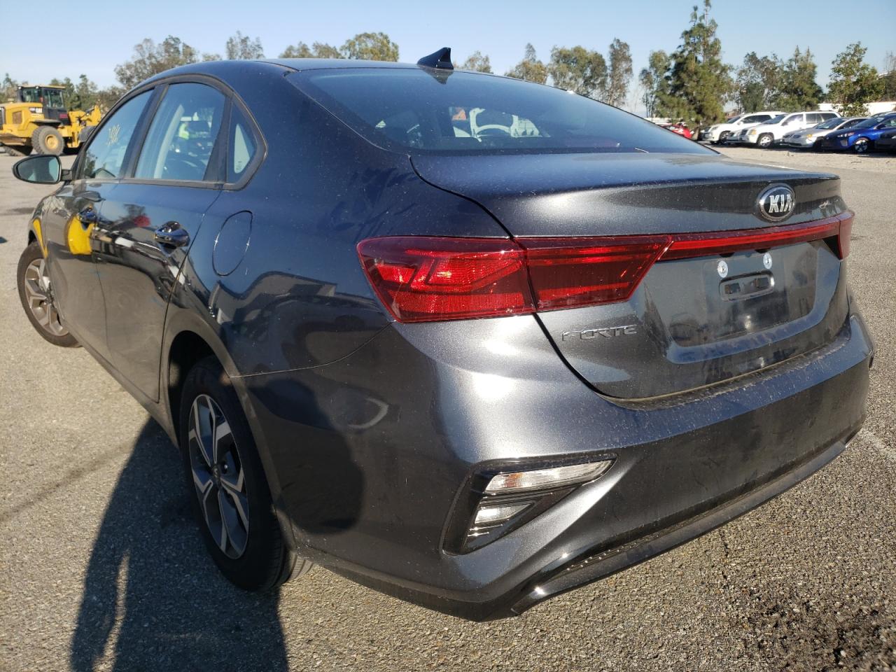 Photo 3 from auction – 2021 KIA FORTE FE with VIN 3KPF24AD6ME391567