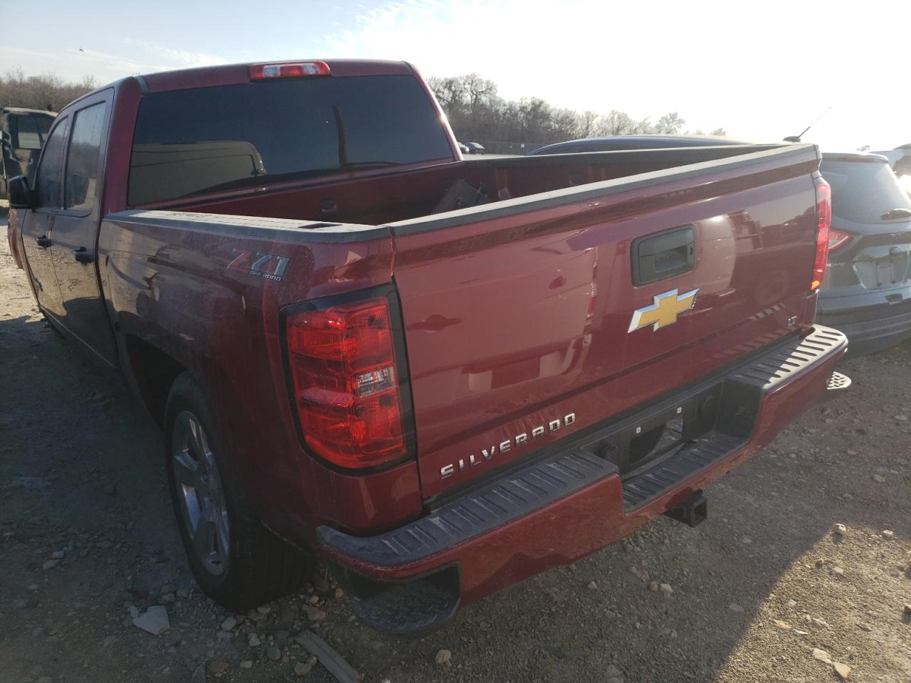 Photo 3 from auction – 2018 CHEVROLET SILVERADO with VIN 3GCUKREC3JG493558