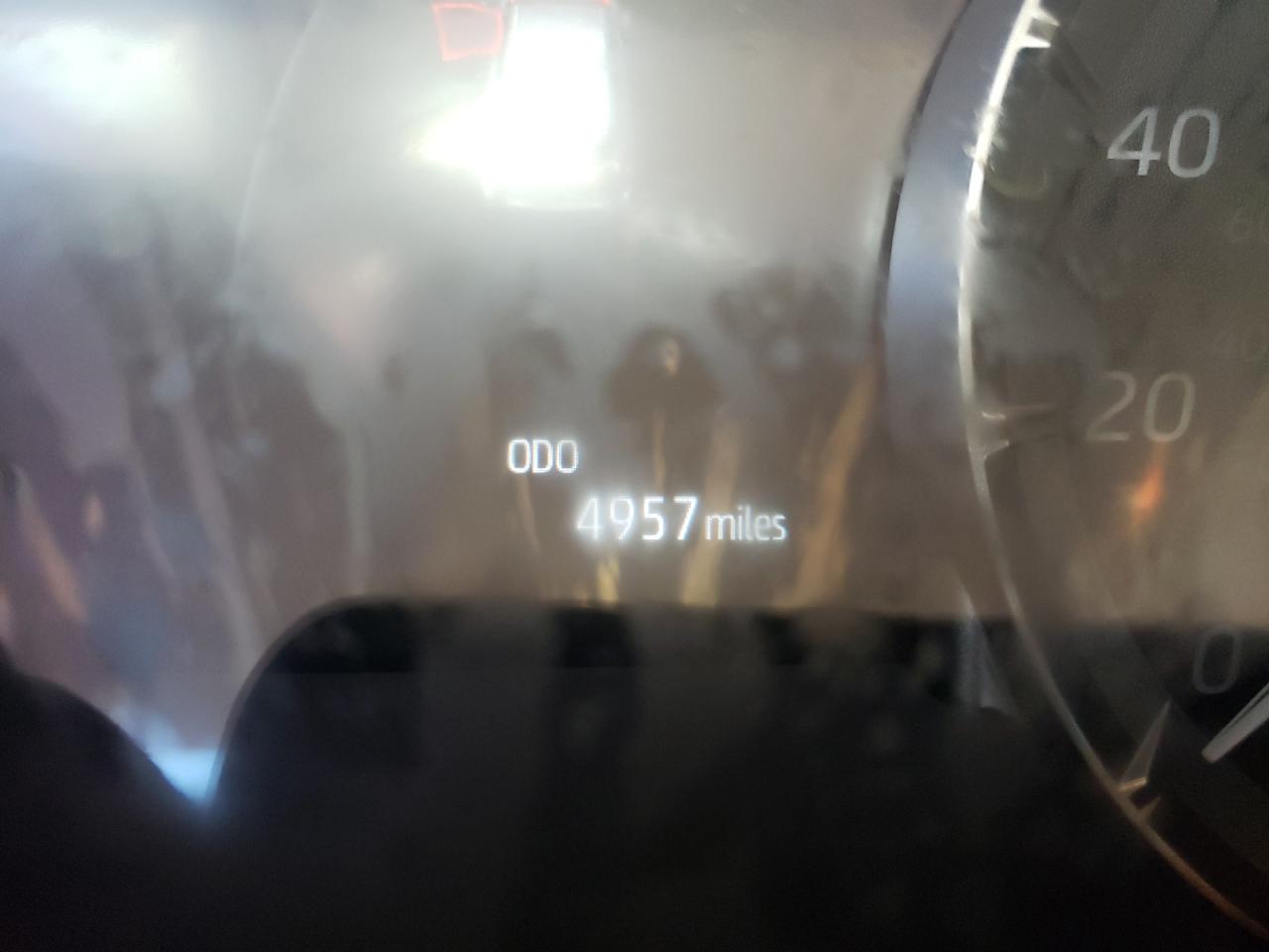 Photo 8 from auction – 2021 TOYOTA HIGHLANDER with VIN 5TDHZRBH1MS159239