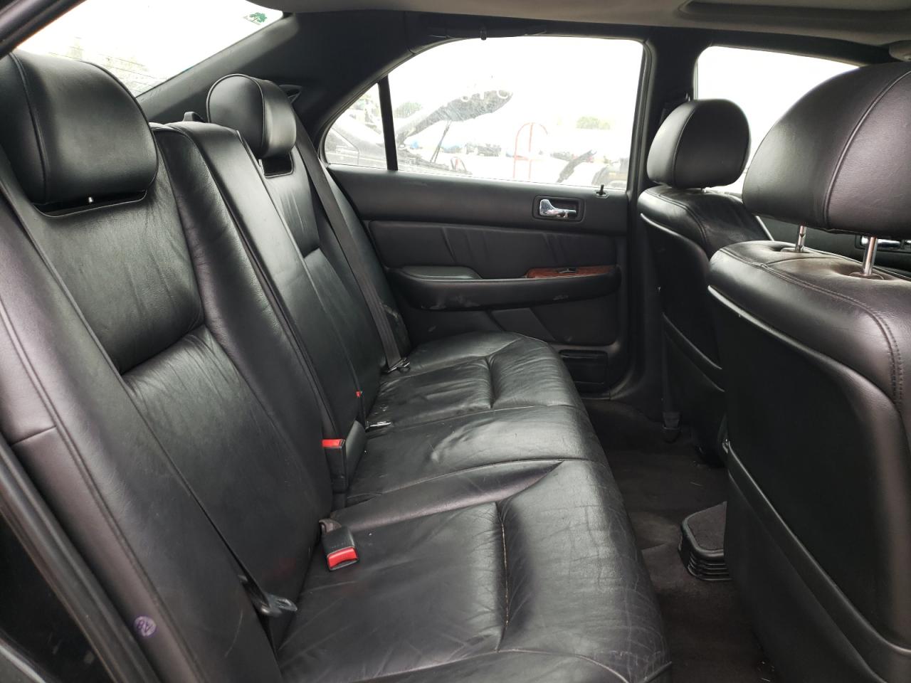 Photo 6 from auction – 2001 ACURA 3.5RL with VIN JH4KA96601C001038