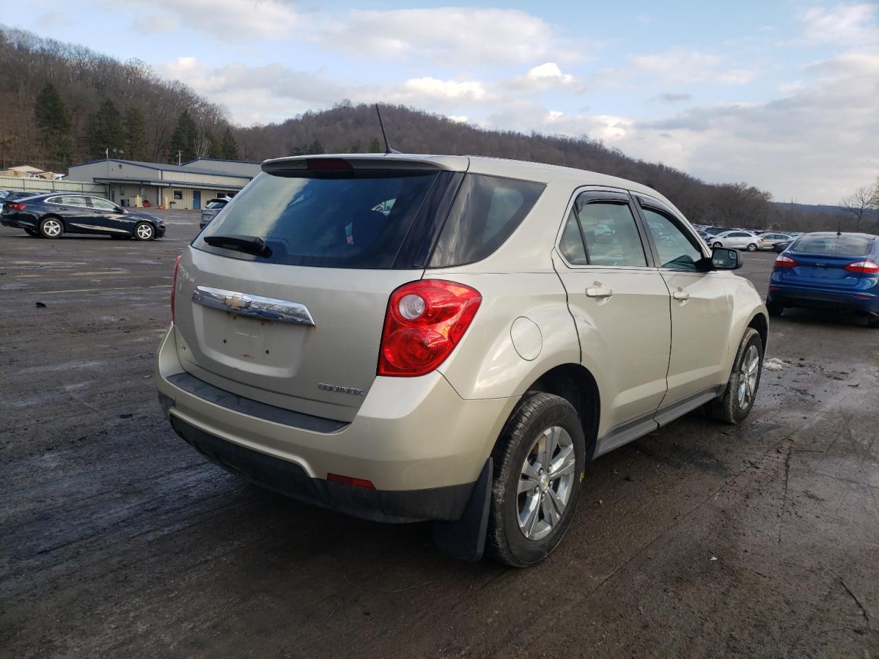 Photo 4 from auction – 2014 CHEVROLET EQUINOX LS with VIN 2GNFLEEK6E6131819