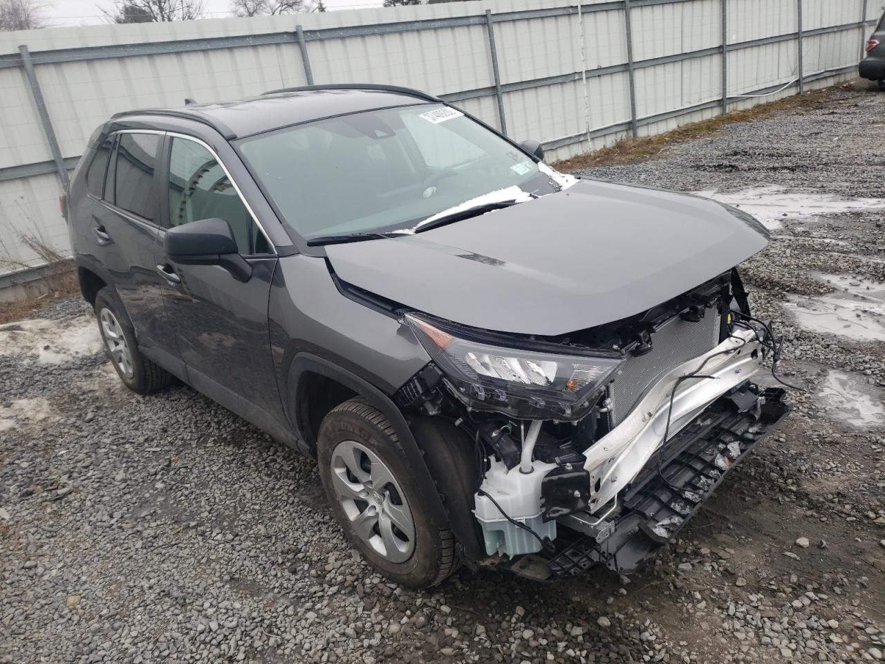 Photo 1 from auction – 2021 TOYOTA RAV4 LE with VIN 2T3F1RFV2MW192005