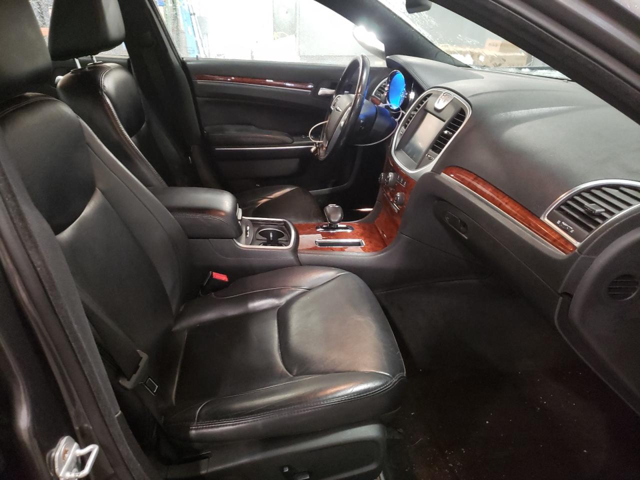 Photo 5 from auction – 2013 CHRYSLER 300 with VIN 2C3CCAAG2DH588429