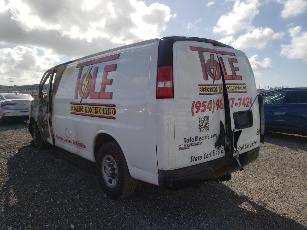 Photo 3 from auction – 2017 CHEVROLET EXPRESS G2 with VIN 1GCWGAFF3H1236543
