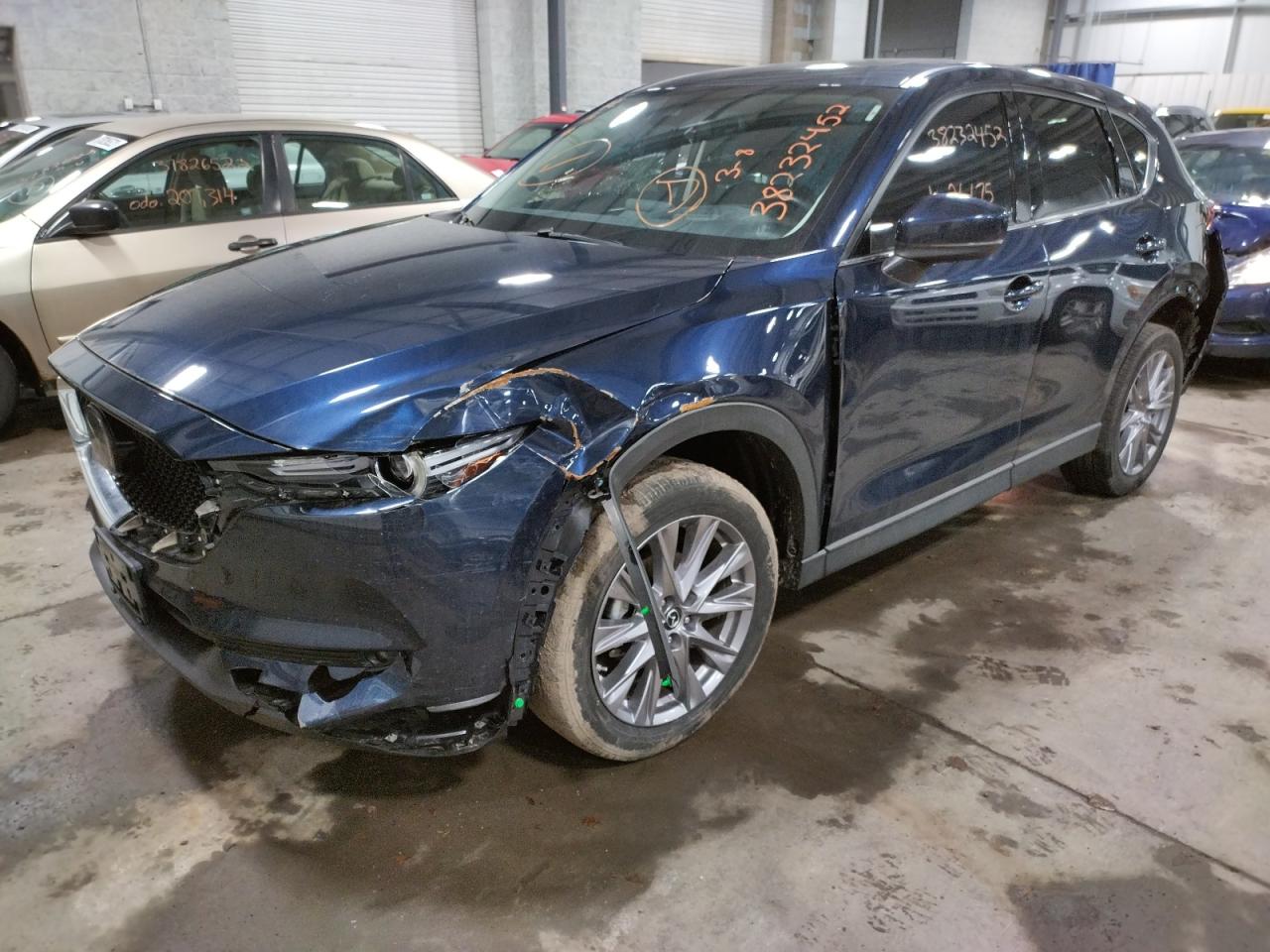 Photo 2 from auction – 2019 MAZDA CX-5 GRAND with VIN JM3KFBDM0K1649012
