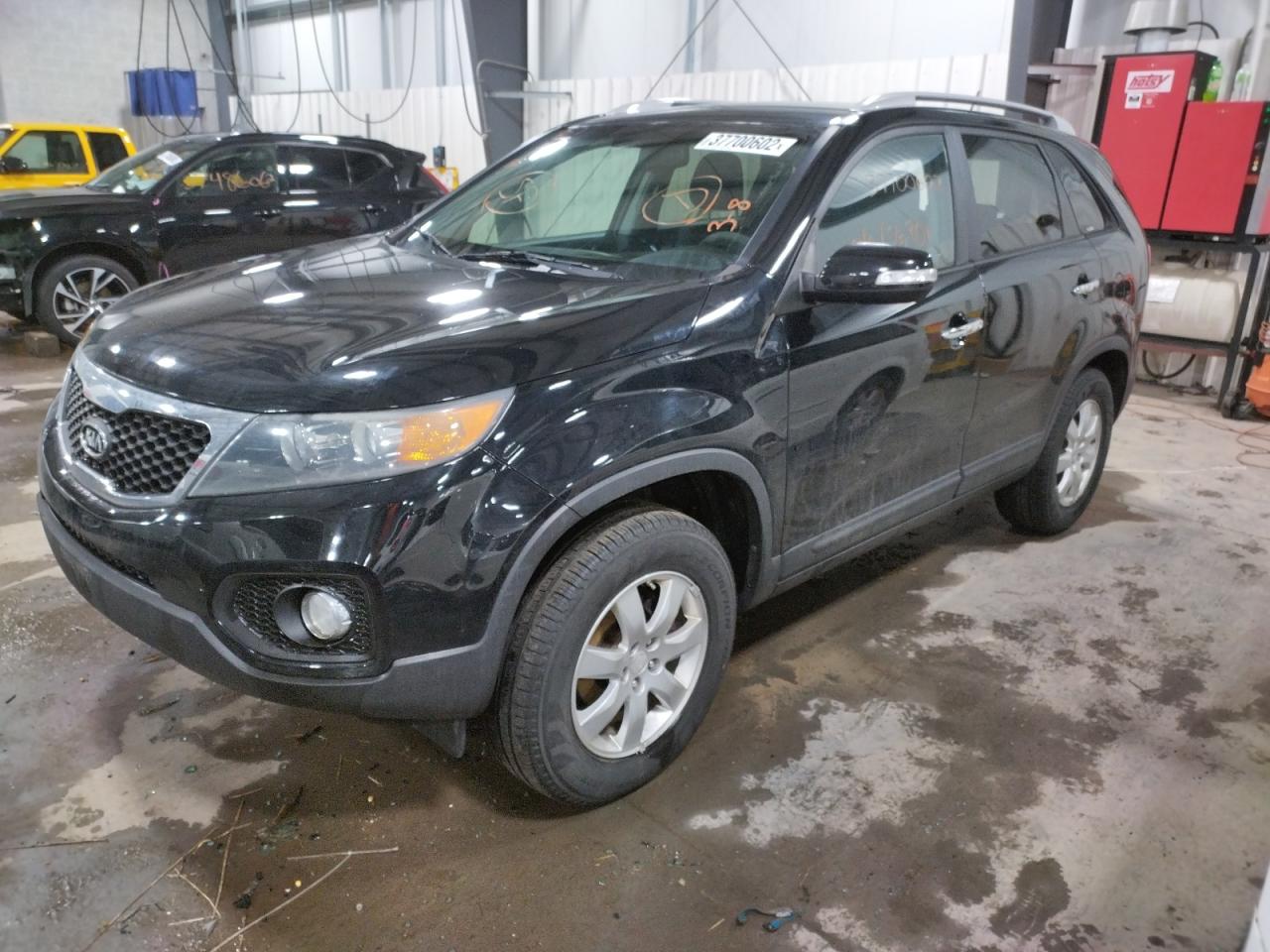 Photo 2 from auction – 2011 KIA SORENTO BA with VIN 5XYKT3A1XBG182568
