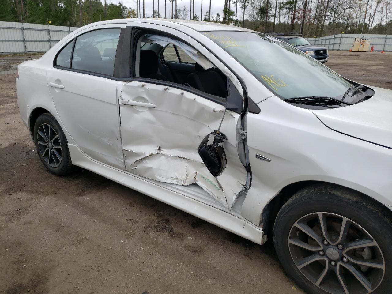 Photo 9 from auction – 2017 MITSUBISHI LANCER ES with VIN JA32U2FUXHU001923