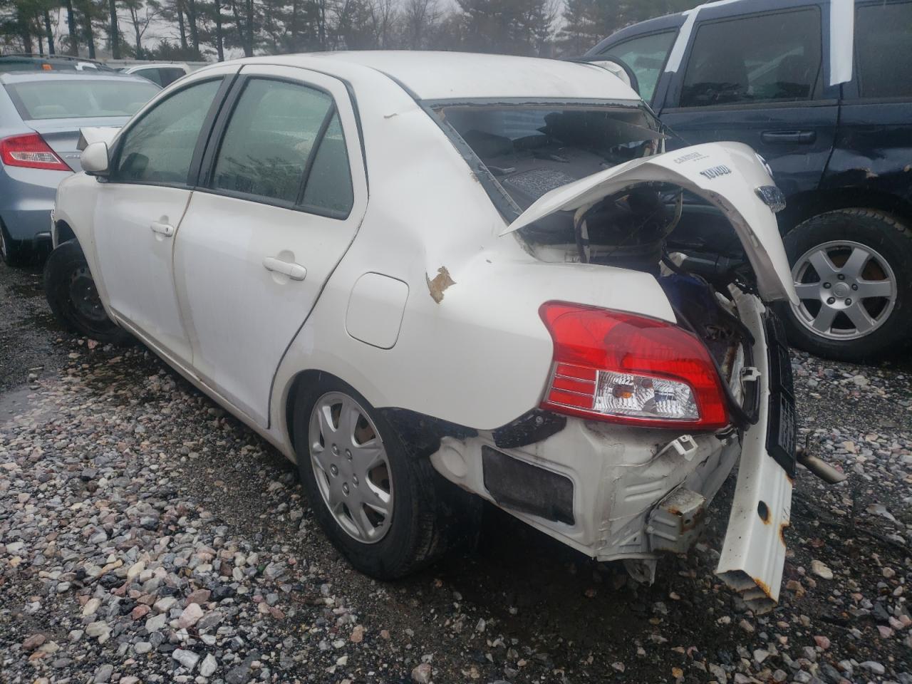 Photo 3 from auction – 2010 TOYOTA YARIS with VIN JTDBT4K36A4065735