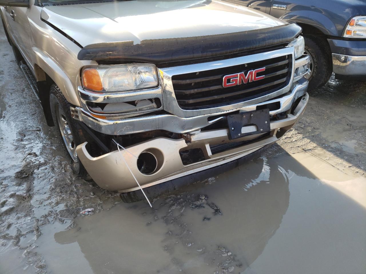 Photo 9 from auction – 2005 GMC NEW SIERRA with VIN 2GTEK13T851161056
