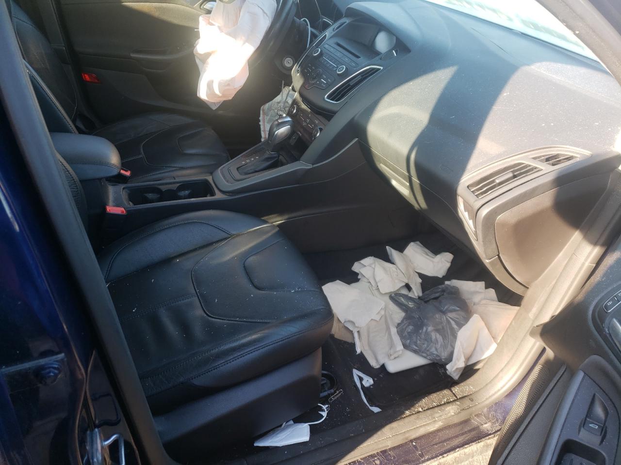Photo 5 from auction – 2016 FORD FOCUS SE with VIN 1FADP3F20GL328833