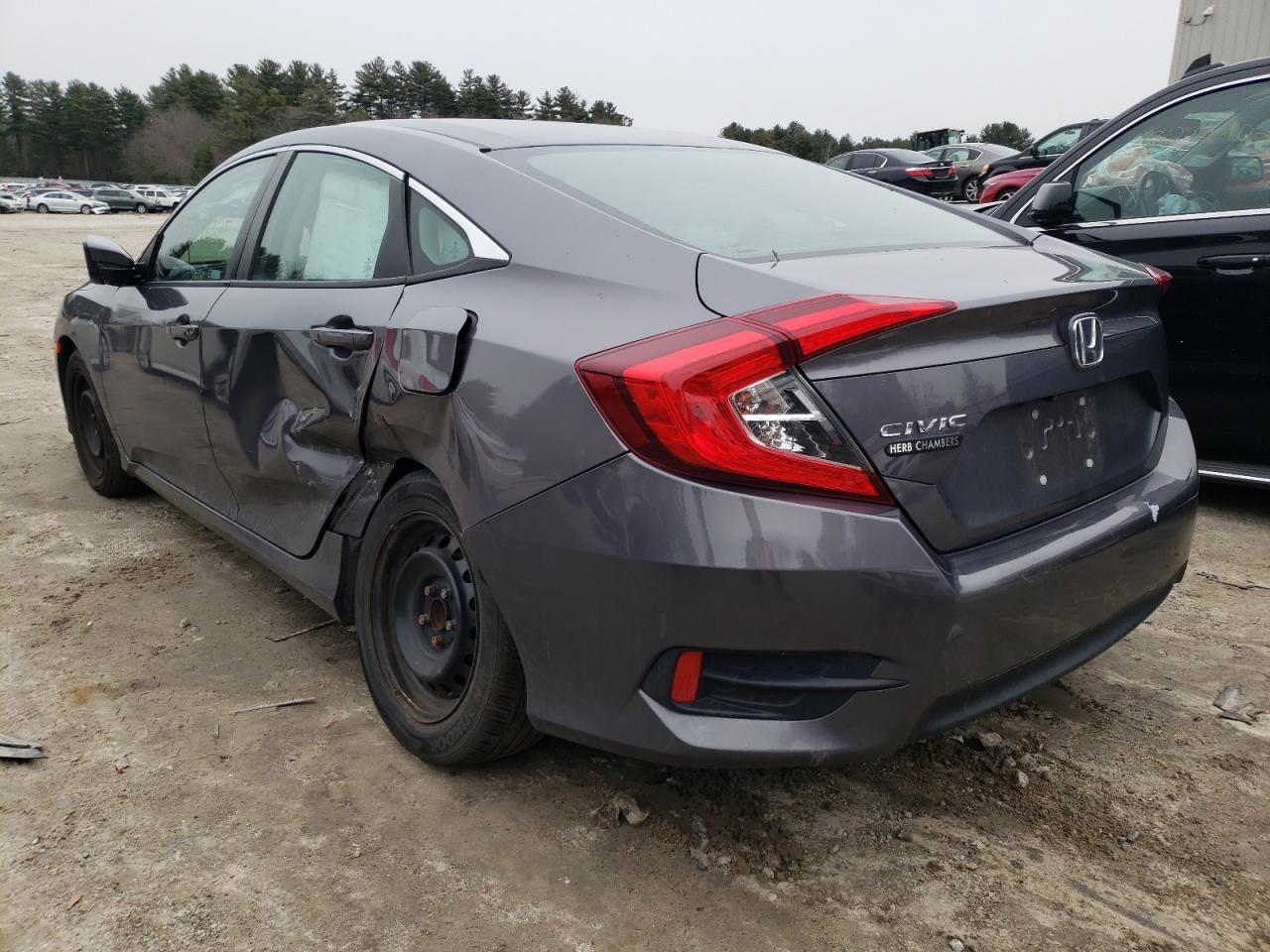 Photo 3 from auction – 2018 HONDA CIVIC LX with VIN 19XFC2F50JE204015