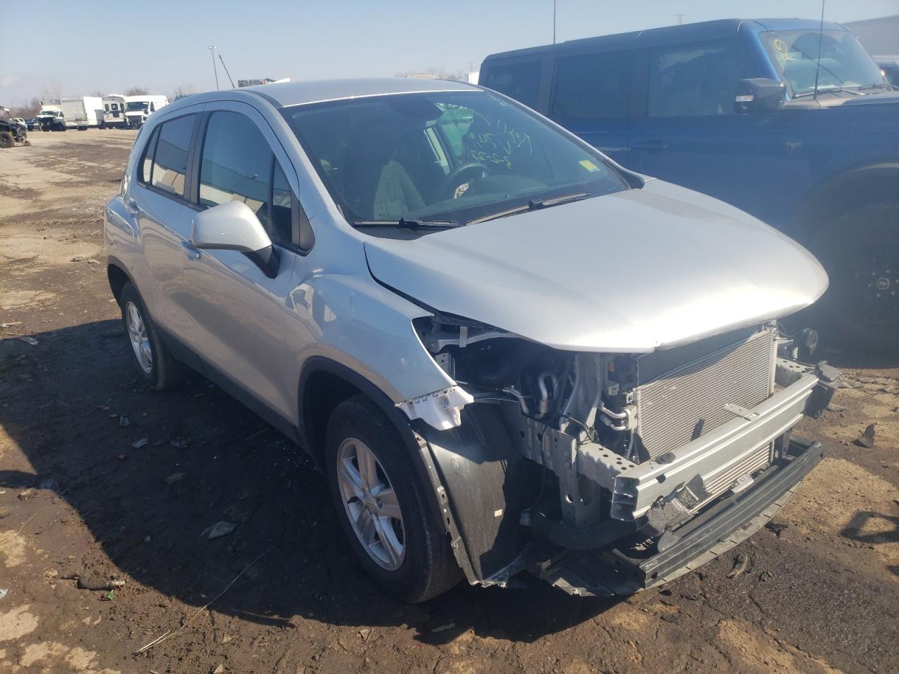 Photo 1 from auction – 2020 CHEVROLET TRAX LS with VIN KL7CJNSB3LB030749