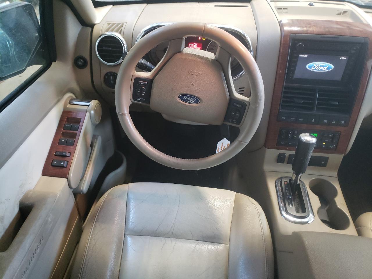 Photo 9 from auction – 2007 FORD EXPLORER E with VIN 1FMEU74857UB42569
