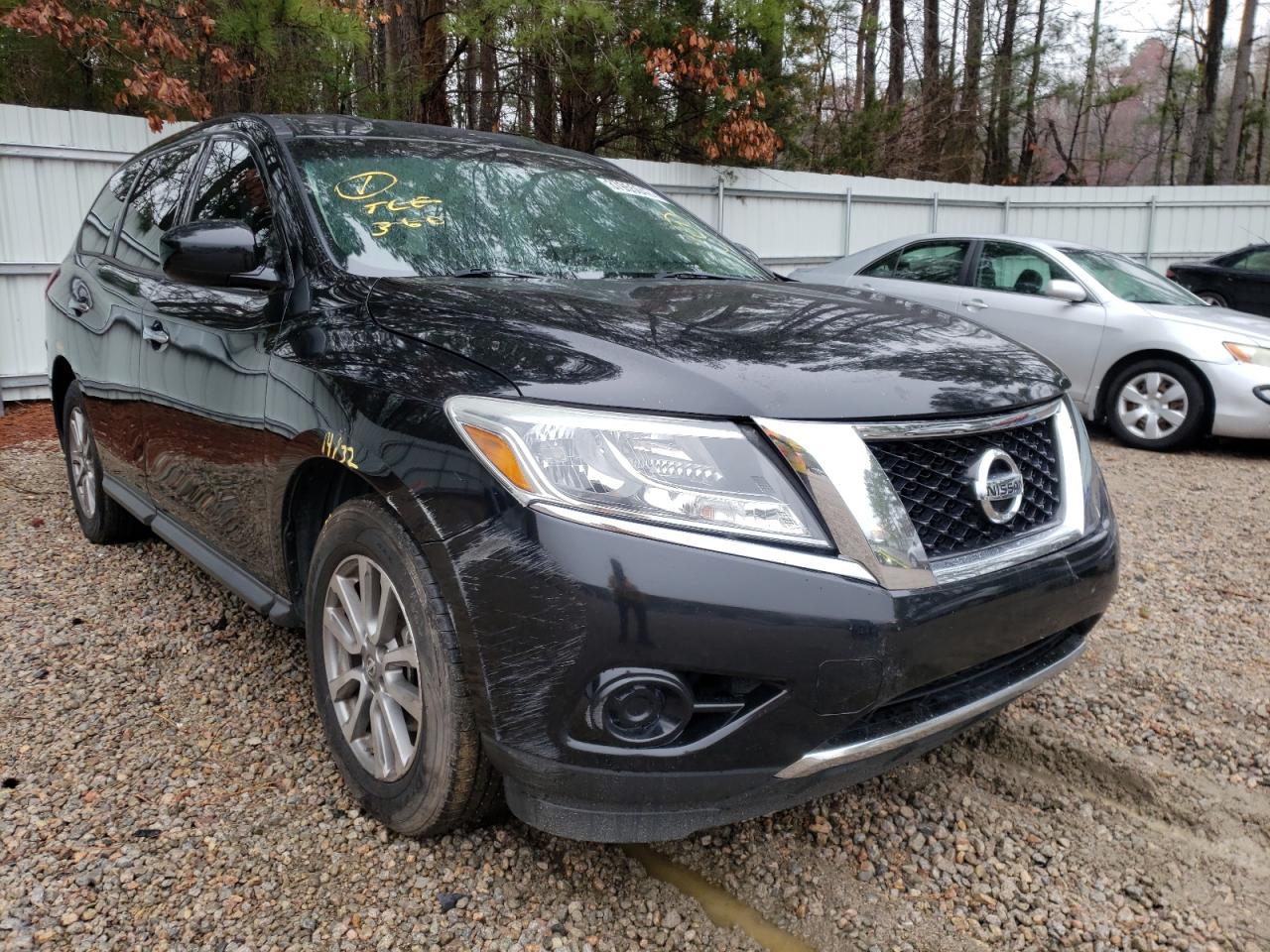 NISSAN PATHFINDER 2013 with VIN 5N1AR2MN6DC664105 - Photo from auction