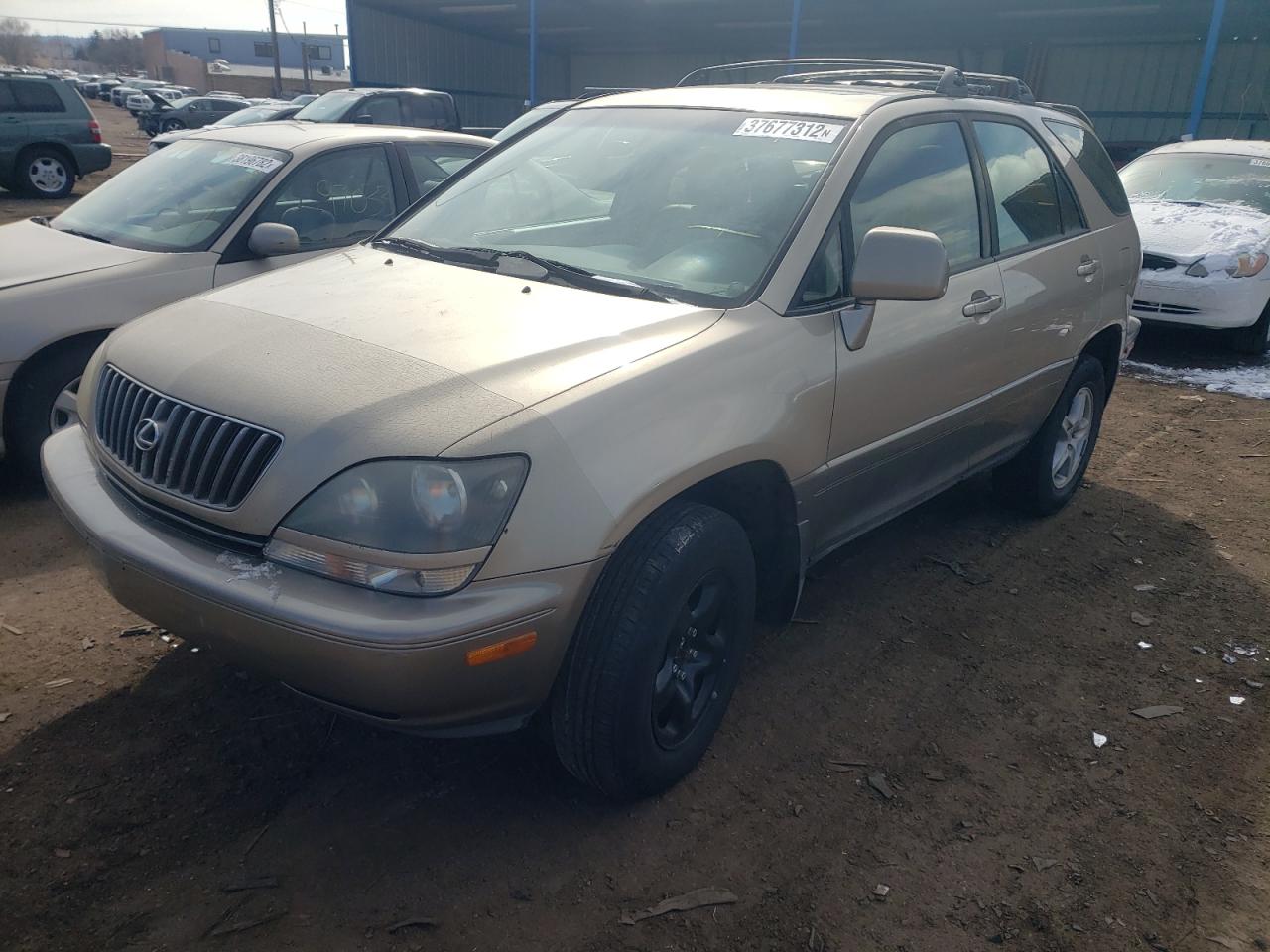 Photo 2 from auction – 1999 LEXUS RX 300 with VIN JT6HF10U1X0028627