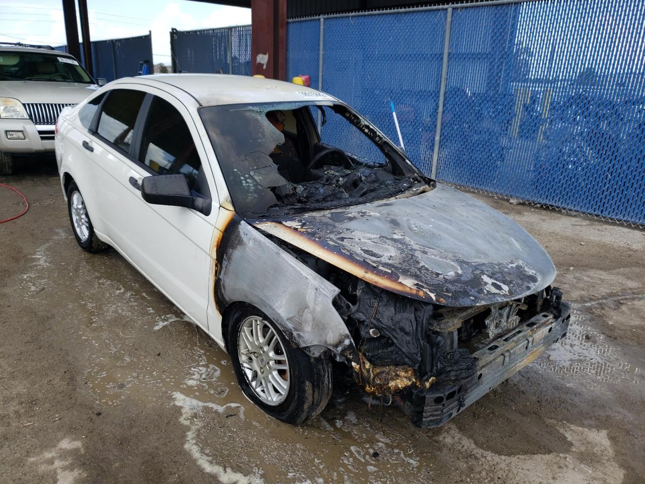 Photo 1 from auction – 2010 FORD FOCUS SE with VIN 1FAHP3FN1AW276811