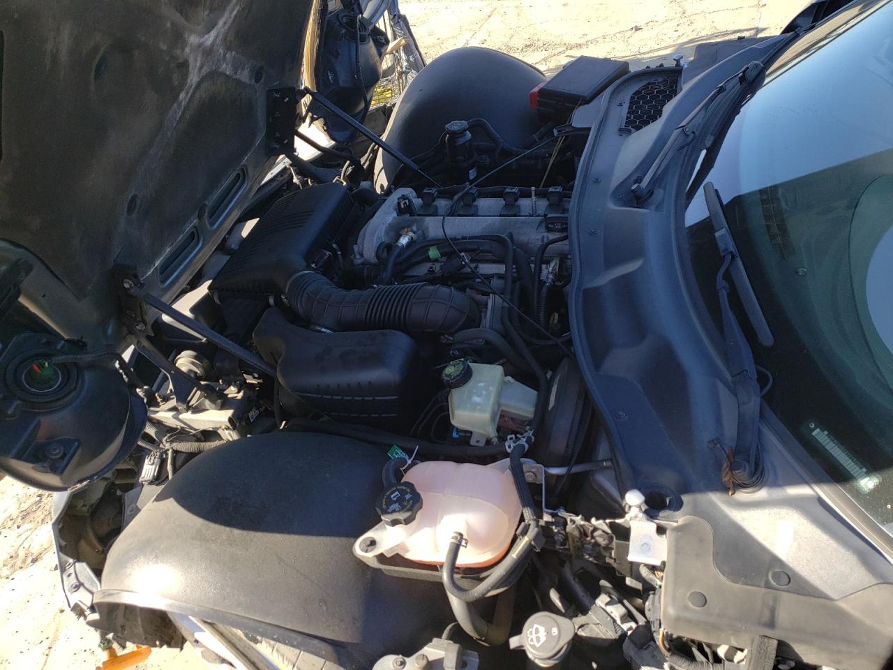 Photo 7 from auction – 2006 PONTIAC SOLSTICE with VIN 1G2MB35B56Y119121