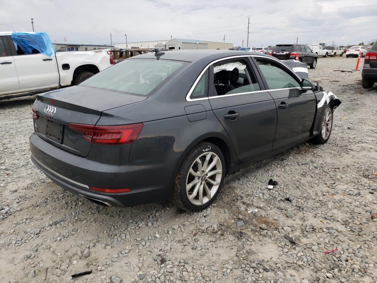 Photo 4 from auction – 2019 AUDI A4 PREMIUM with VIN WAUGMAF47KN001832