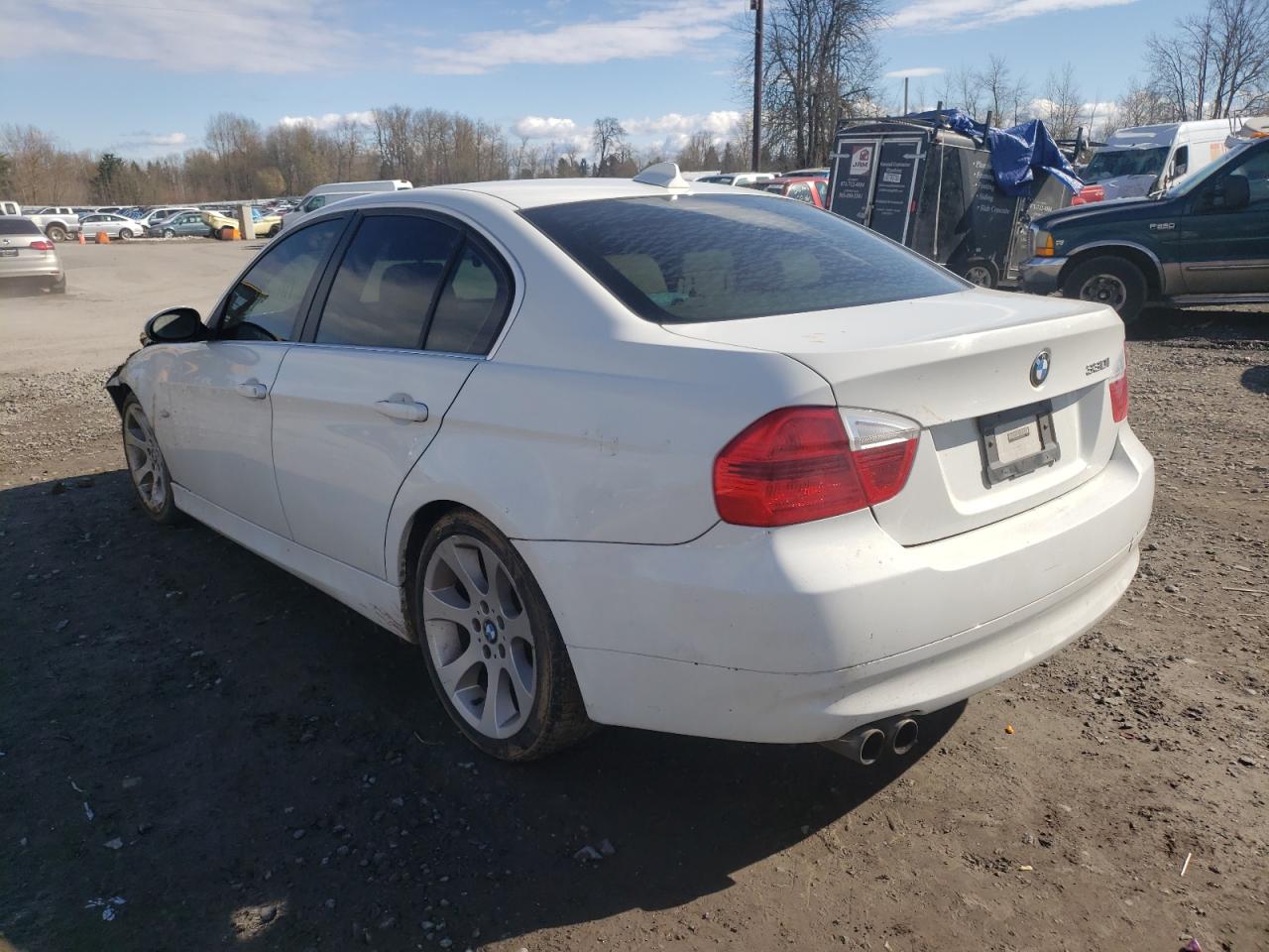 Photo 3 from auction – 2006 BMW 330 I with VIN WBAVB33576KR79728